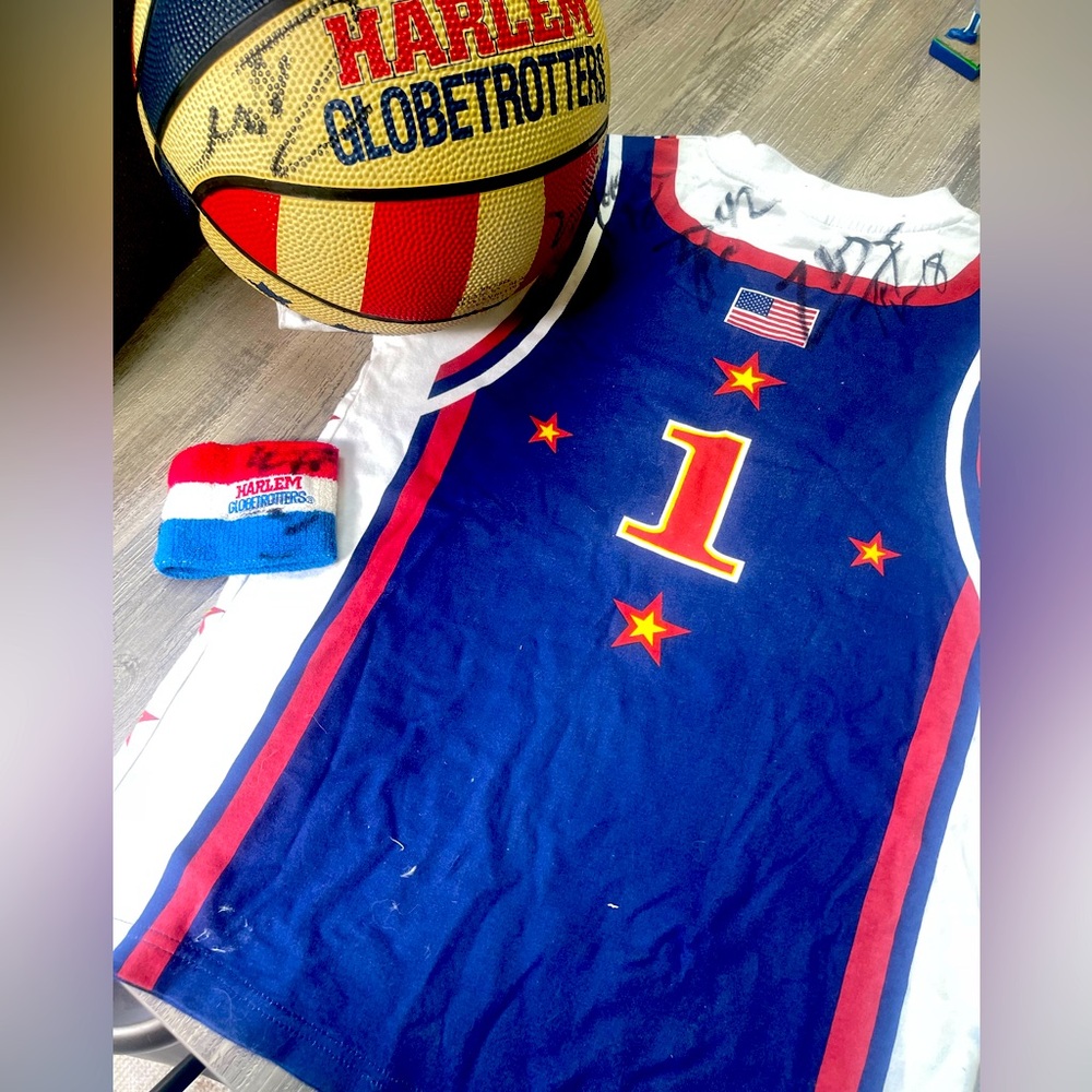 Authentic Harlem GlobeTrotters Fan Pack